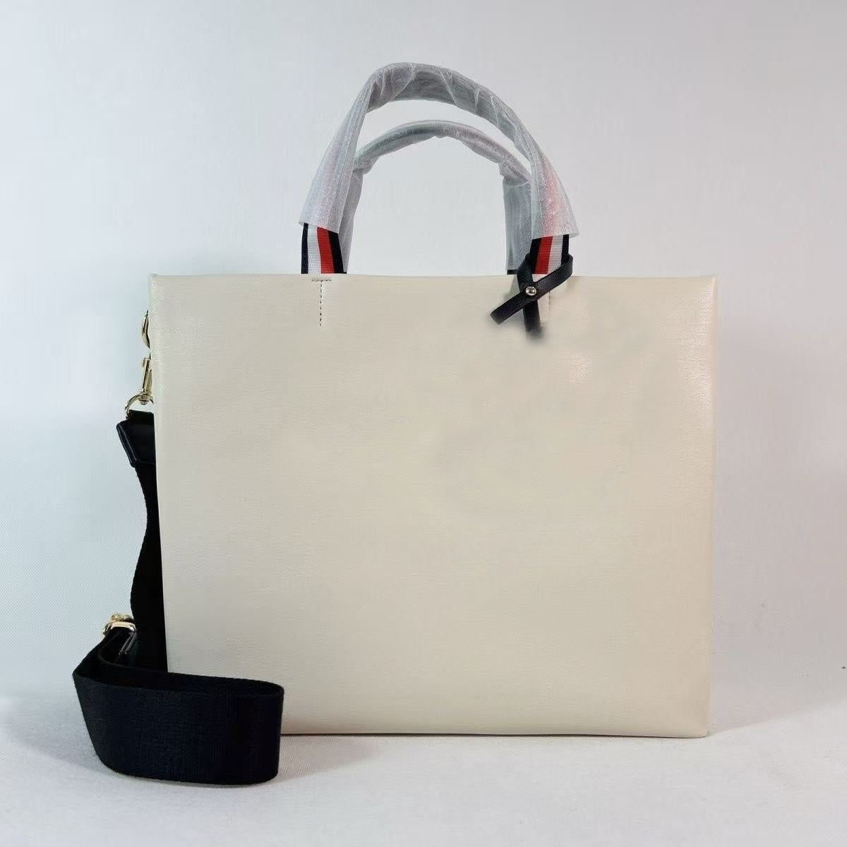 #576 Women's new fashion one-shoulder large capacity slung handbag